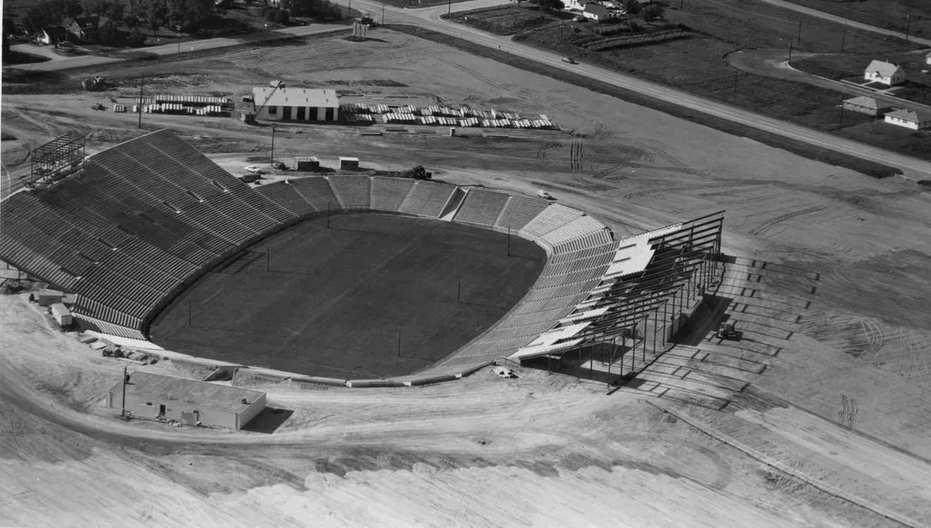 Lambeau Field construction picture